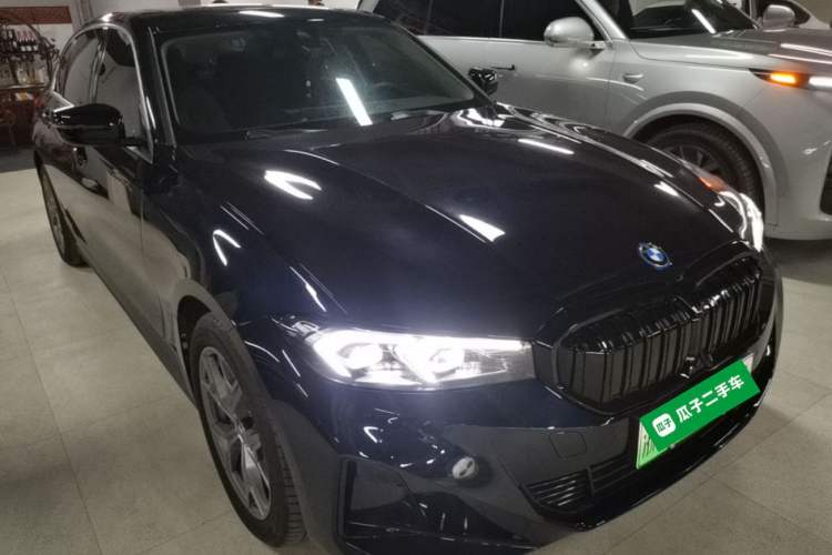 Used BMW i3 2024 eDrive 35 L Exterior 1
