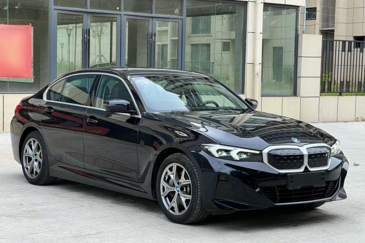 Used BMW i3 2024 eDrive 35 L Exterior 2