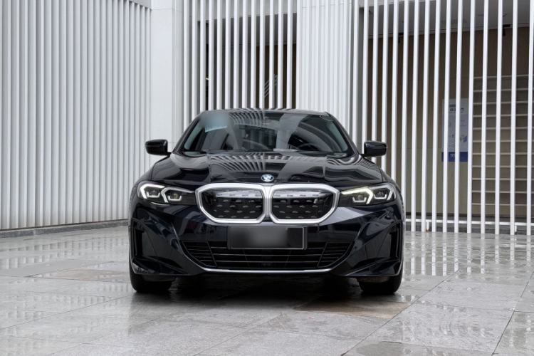 Used BMW i3 2024 eDrive 35 L Exterior 3