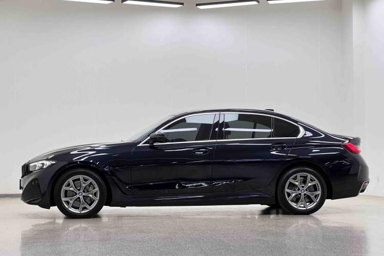Used BMW i3 2024 eDrive 35 L Exterior 3