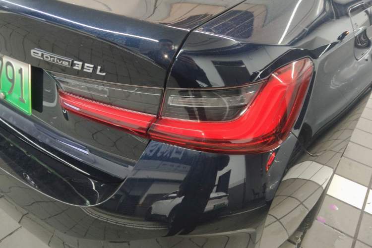 Used BMW i3 2024 eDrive 35 L Exterior 3
