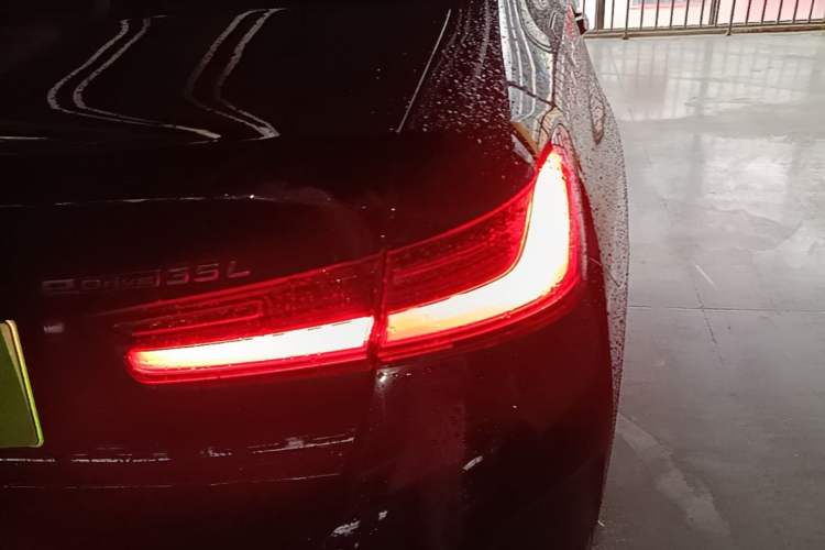 Used BMW i3 2024 eDrive 35 L Exterior 3