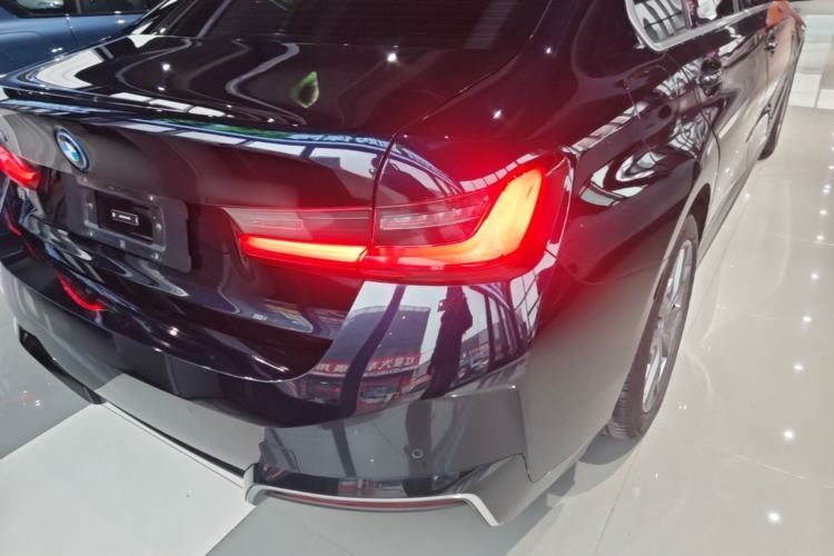 Used BMW i3 2024 eDrive 35 L Exterior 3
