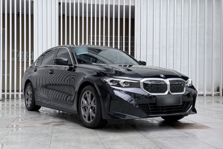 Used BMW i3 2024 eDrive 35 L Exterior 4