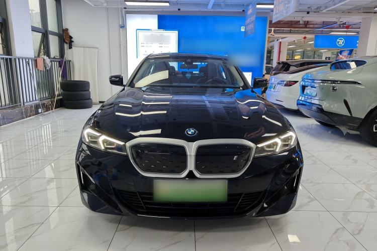 Used BMW i3 2024 eDrive 35 L Exterior 4