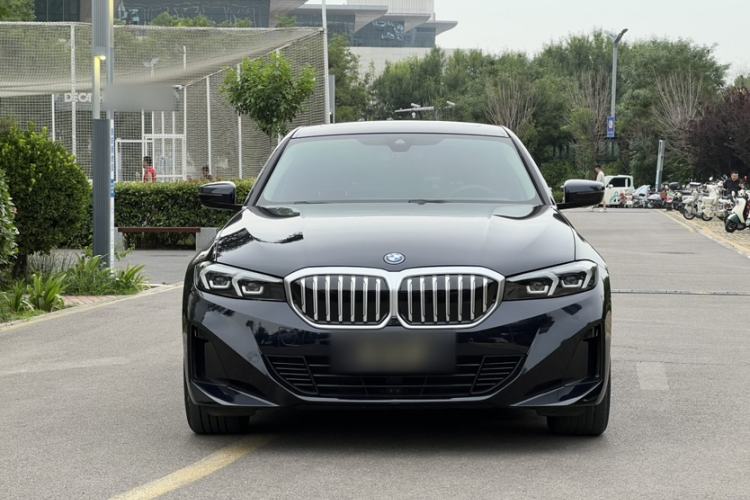 Used BMW i3 2024 eDrive 35 L Exterior 4
