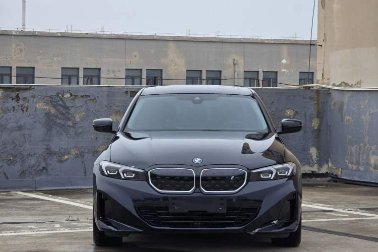 Used BMW i3 2024 eDrive 40 L Midnight Edition Exterior 5