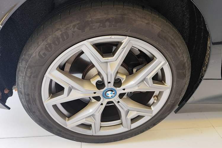 Used BMW i3 2024 eDrive 35 L Exterior 5