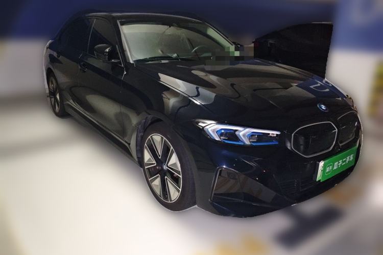 Used BMW i3 2024 eDrive 40 L Midnight Sports Package Front Right 45 Deg