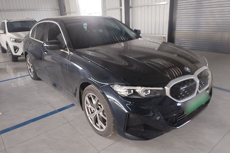 Used BMW i3 2024 eDrive 35 L Front Right 45 Deg