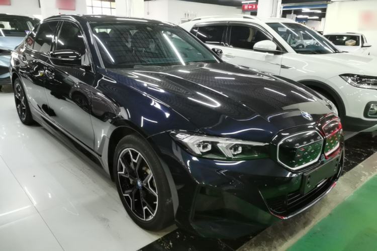 Used BMW i3 2024 eDrive 40 L Midnight Edition Front Right 45 Deg