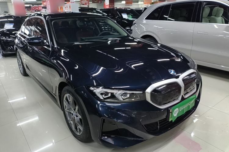 Used BMW i3 2024 eDrive 35 L Front Right 45 Deg