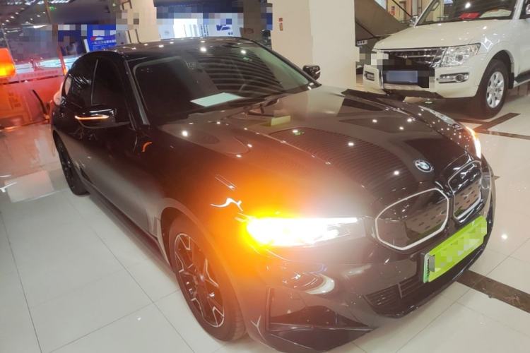 Used BMW i3 2024 eDrive 40 L Midnight Edition Front Right 45 Deg