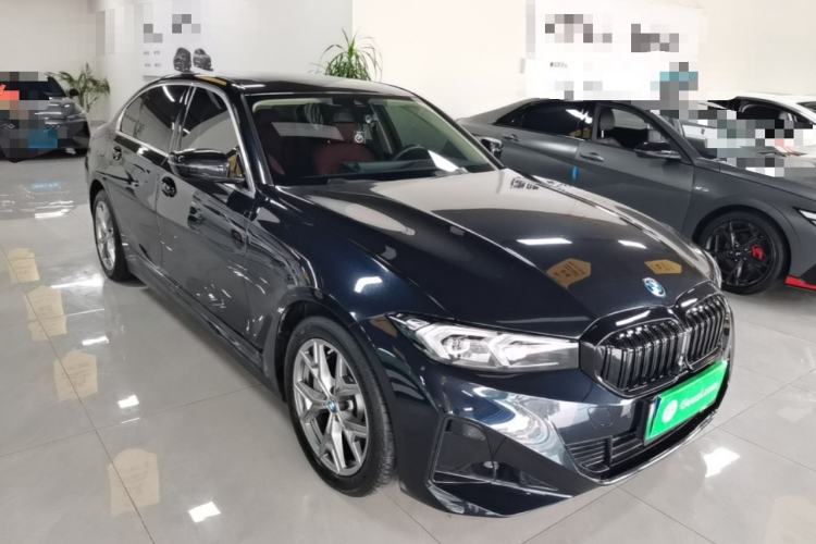 Used BMW i3 2024 eDrive 35 L Front Right 45 Deg