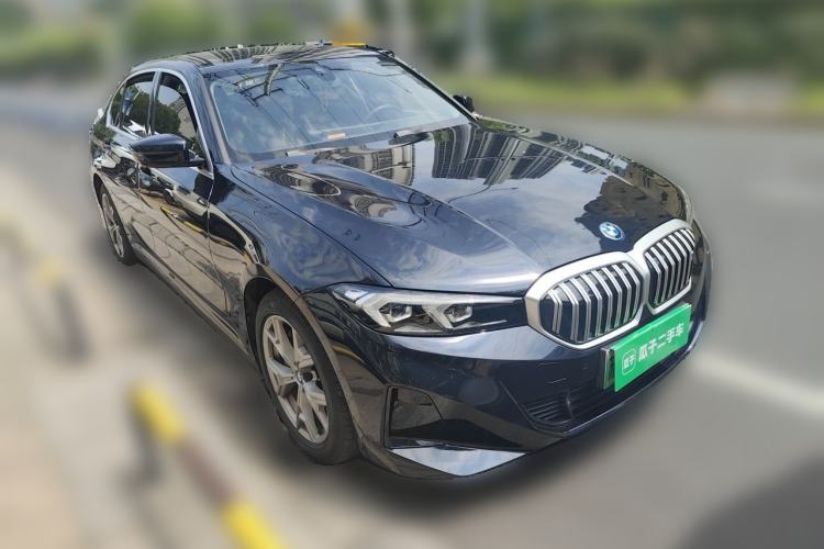 Used BMW i3 2024 eDrive 35 L Front Right 45 Deg