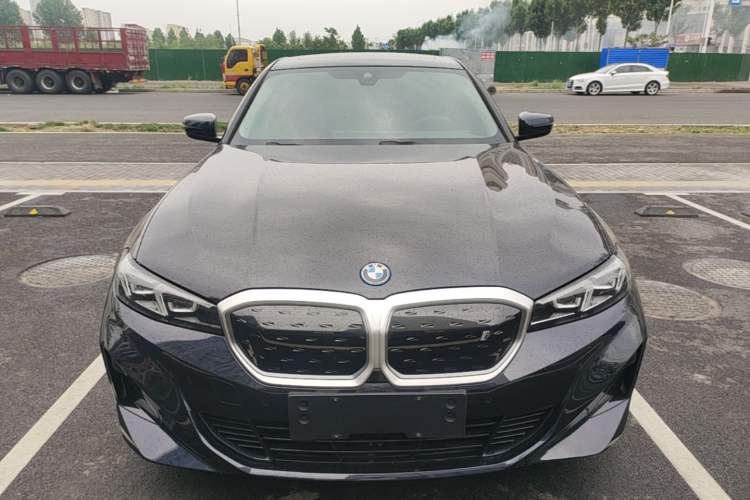 Used BMW i3 2024 eDrive 35 L Front