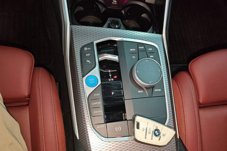 Used BMW i3 2024 eDrive 40 L Midnight Sports Package Gear Lever
