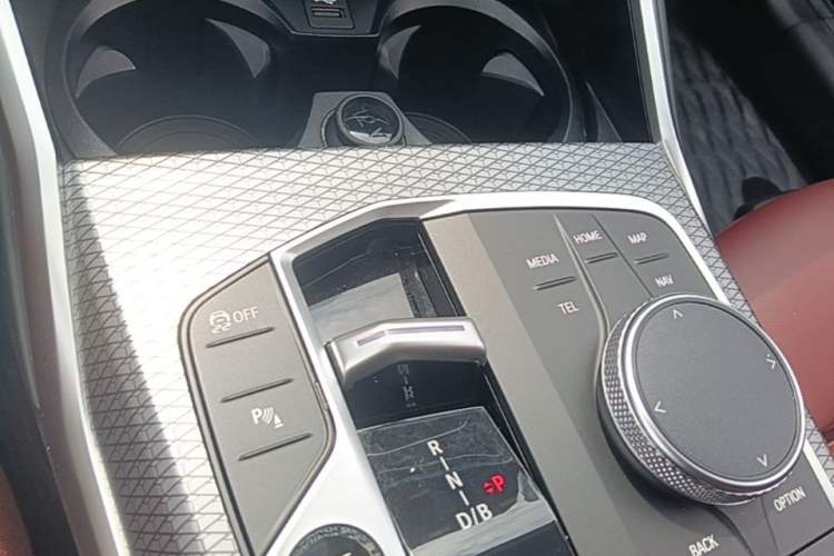 Used BMW i3 2024 eDrive 40 L Midnight Edition Gear Lever