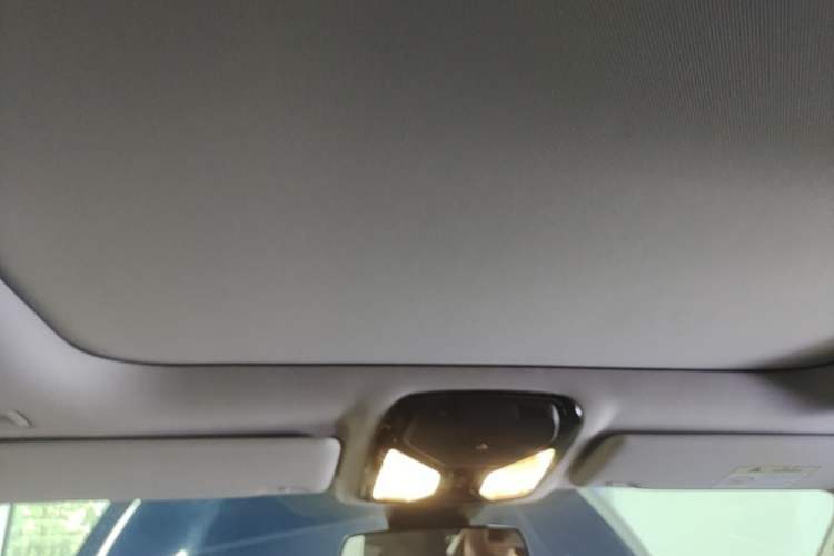 Used BMW i3 2024 eDrive 35 L Headliner