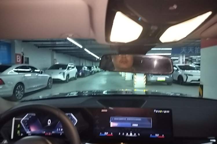 Used BMW i3 2024 eDrive 35 L Headliner