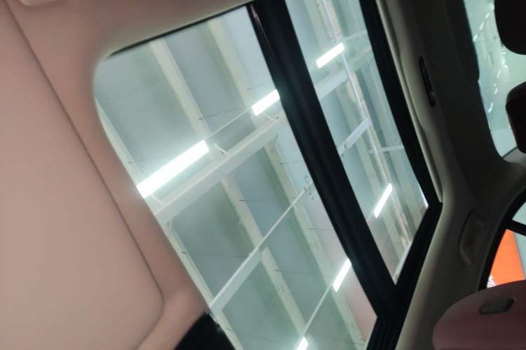 Used BMW i3 2024 eDrive 40 L Midnight Sports Package Headliner