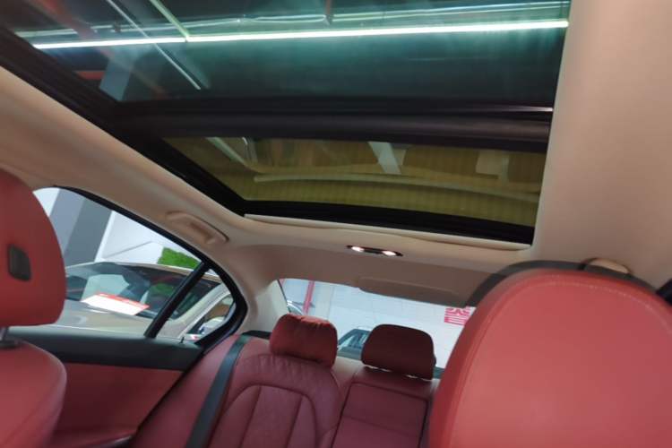 Used BMW i3 2024 eDrive 35 L Headliner