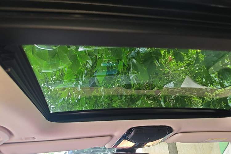 Used BMW i3 2024 eDrive 35 L Headliner