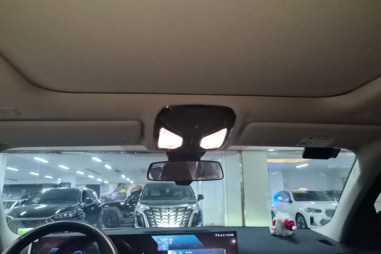 Used BMW i3 2024 eDrive 35 L Headliner