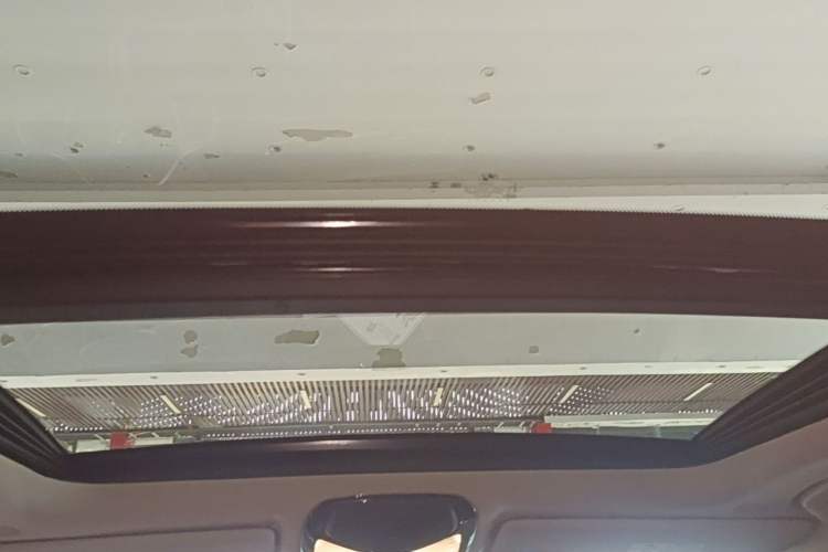 Used BMW i3 2024 eDrive 35 L Headliner