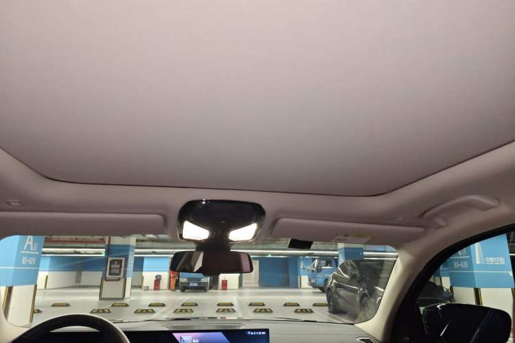 Used BMW i3 2024 eDrive 40 L Midnight Edition Headliner