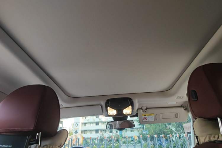 Used BMW i3 2024 eDrive 35 L Headliner