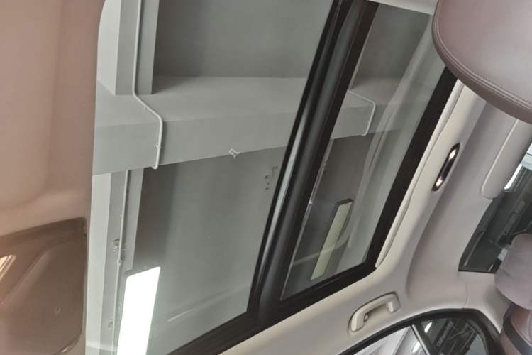 Used BMW i3 2024 eDrive 35 L Headliner