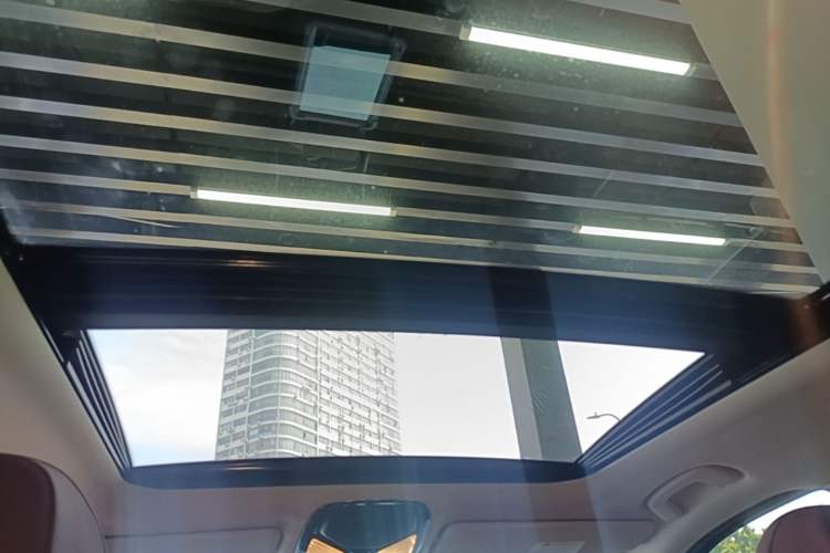 Used BMW i3 2024 eDrive 35 L Headliner