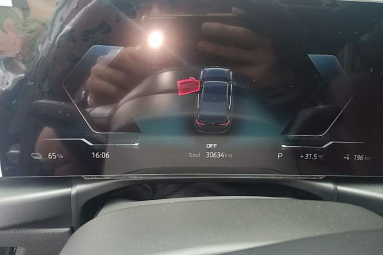 Used BMW i3 2024 eDrive 35 L Instrument Cluster
