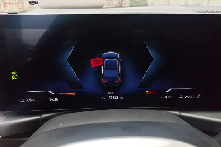 Used BMW i3 2024 eDrive 35 L Instrument Cluster