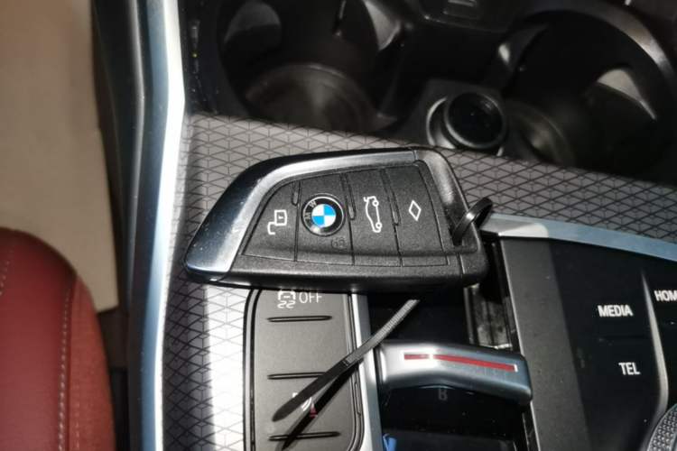 Used BMW i3 2024 eDrive 40 L Midnight Edition Interior 1