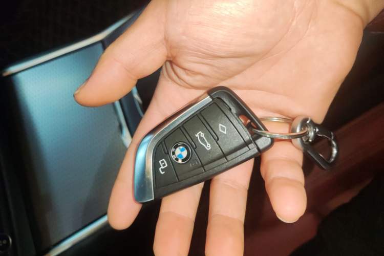 Used BMW i3 2024 eDrive 40 L Midnight Edition Interior 1