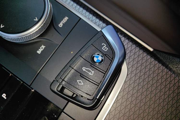 Used BMW i3 2024 eDrive 40 L Midnight Edition Interior 1