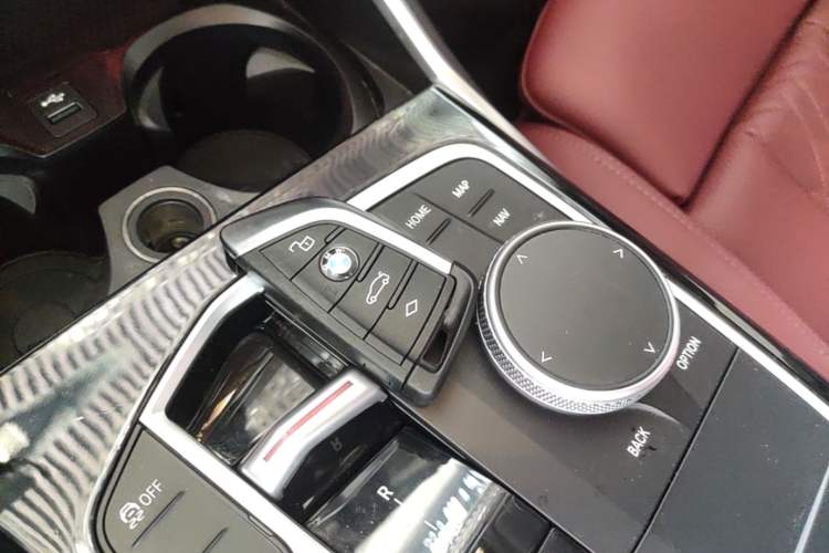Used BMW i3 2024 eDrive 35 L Interior 1