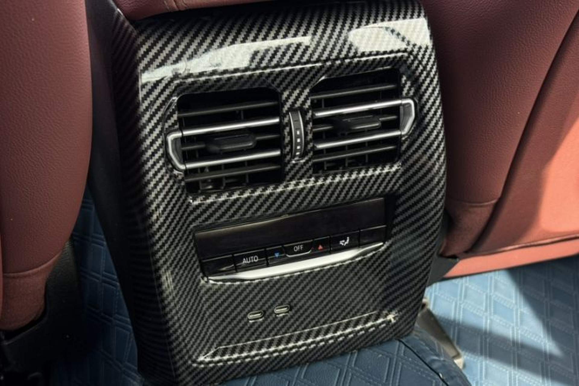 Used BMW i3 2024 eDrive 35 L Interior 10
