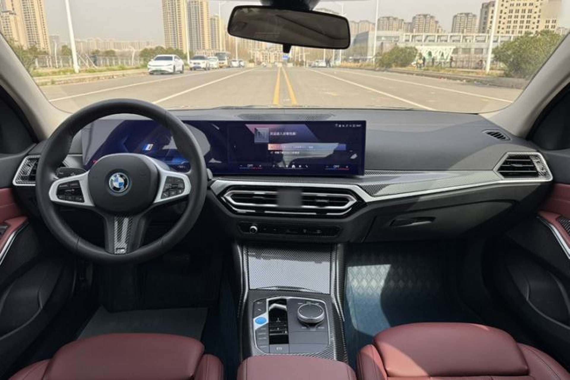 Used BMW i3 2024 eDrive 35 L Interior 13