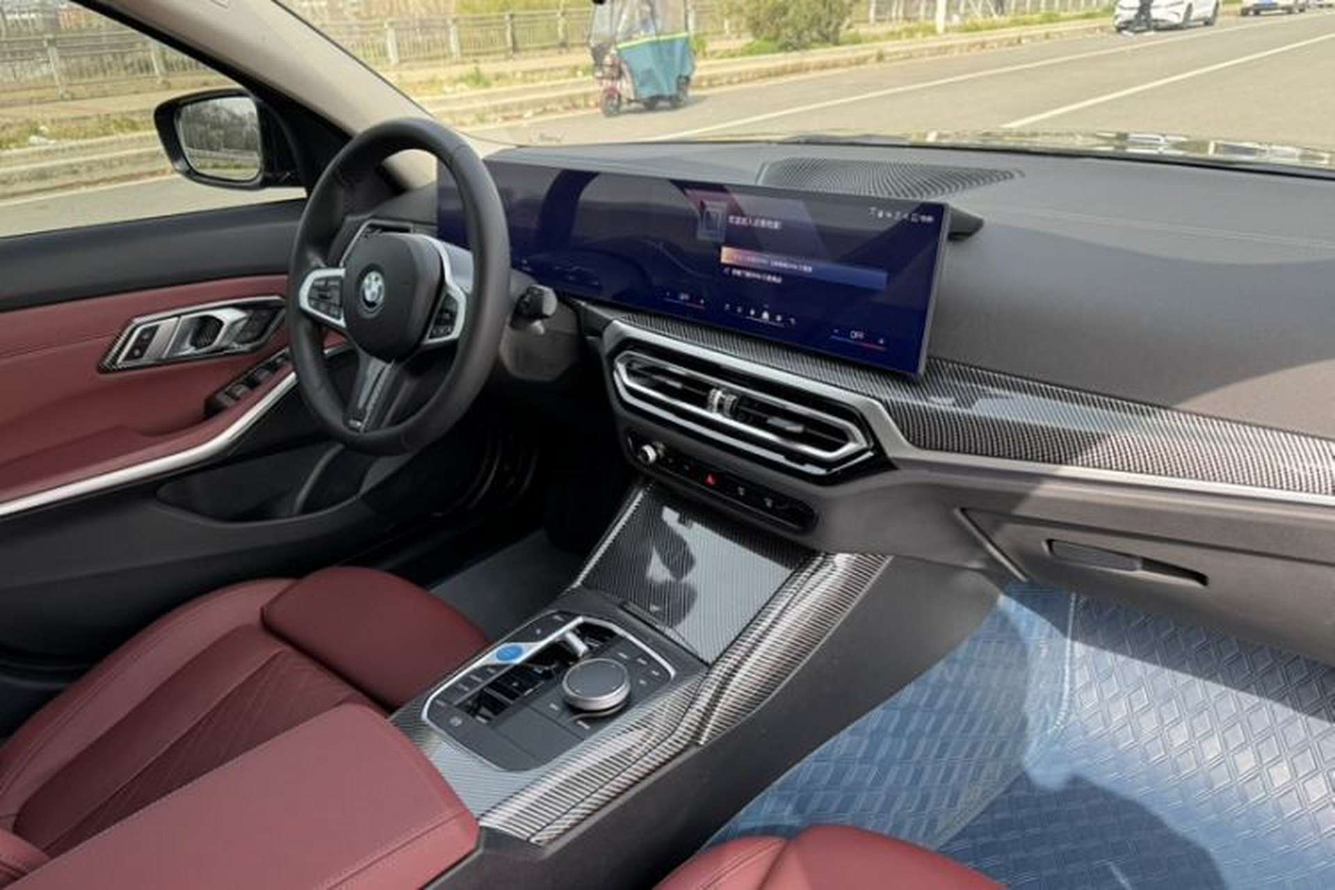 Used BMW i3 2024 eDrive 35 L Interior 15