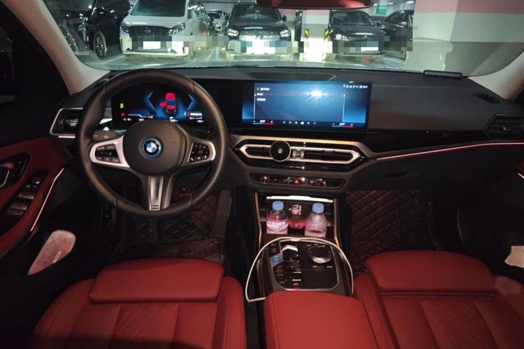 Used BMW i3 2024 eDrive 40 L Midnight Edition Interior 2