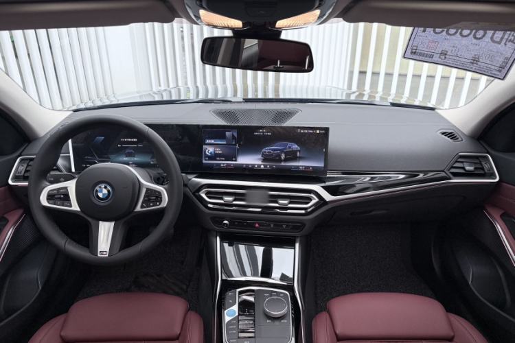 Used BMW i3 2024 eDrive 35 L Interior 2