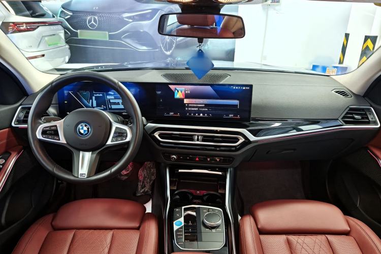 Used BMW i3 2024 eDrive 35 L Interior 2