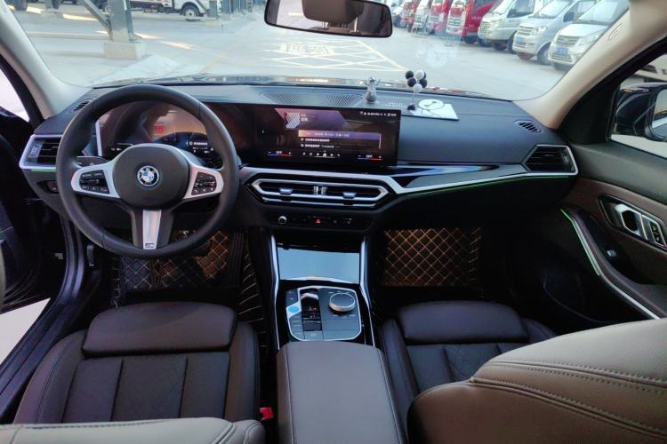Used BMW i3 2024 eDrive 35 L Interior 3