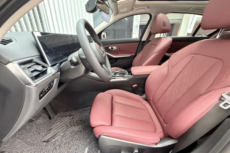 Used BMW i3 2024 eDrive 35 L Interior 3