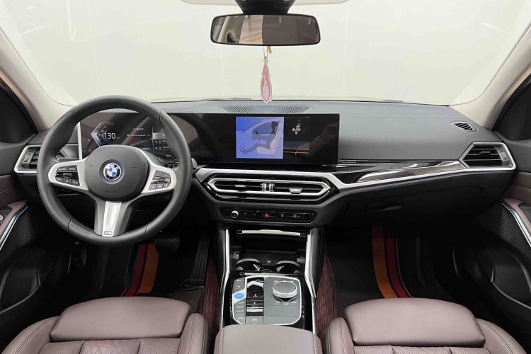 Used BMW i3 2024 eDrive 35 L Interior 3