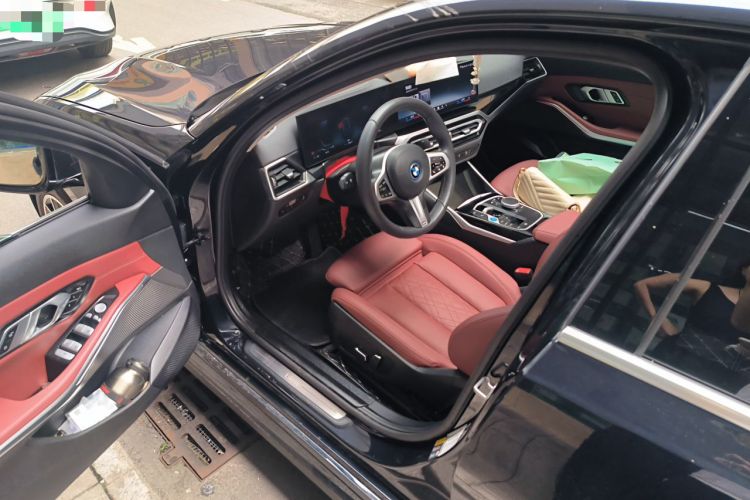 Used BMW i3 2024 eDrive 35 L Interior 3