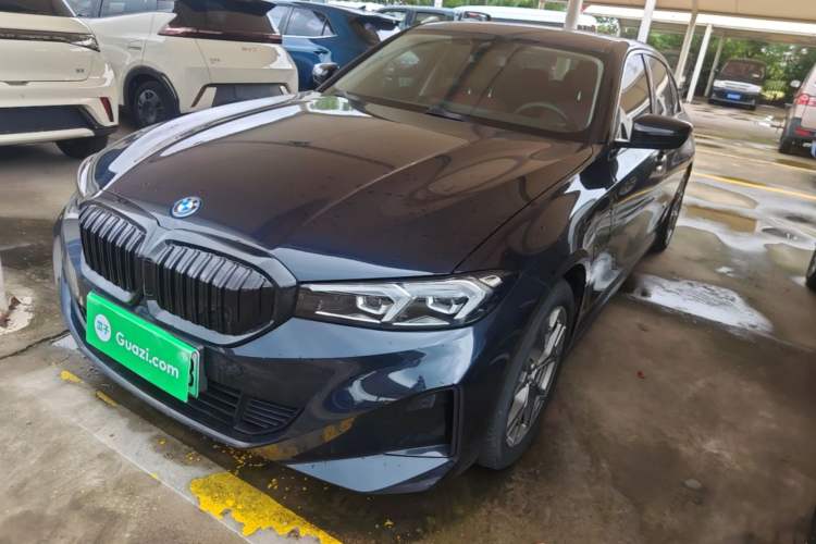 BMW i3 2024 eDrive 35 L